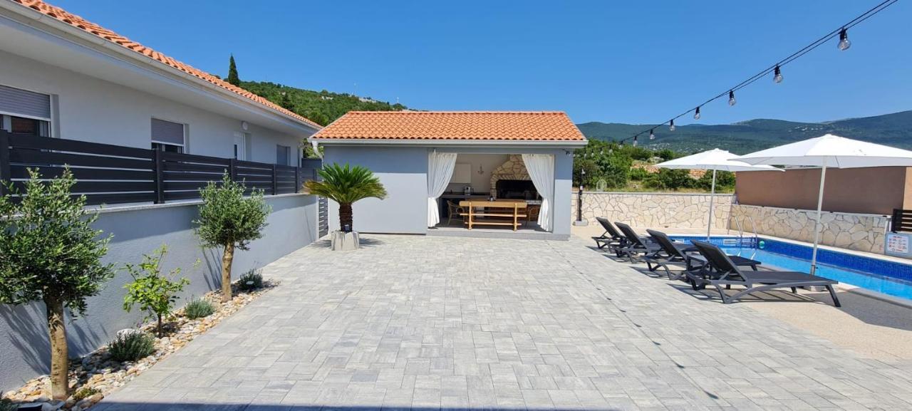 House Vallis Aurea Povile Buitenkant foto