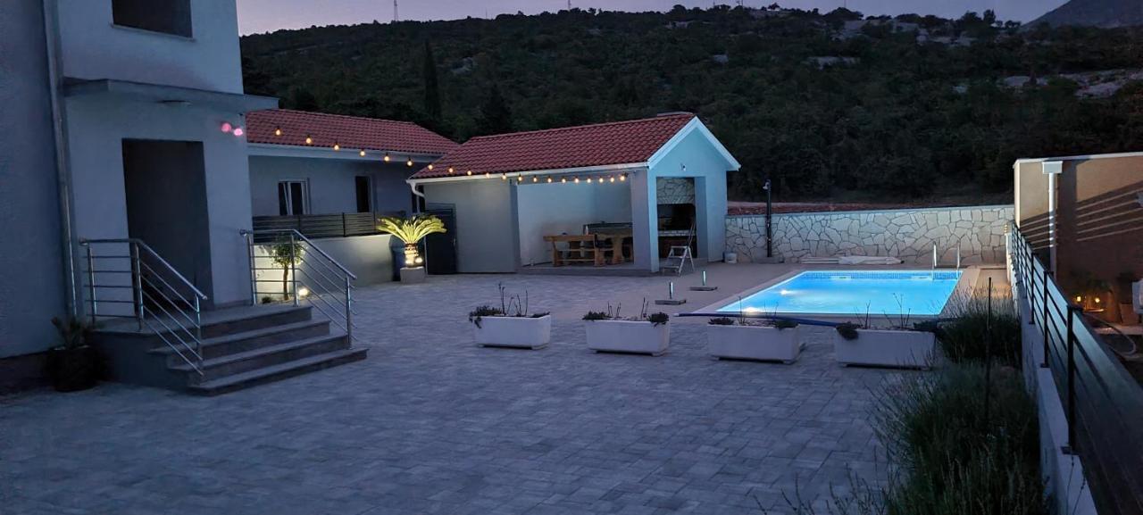 House Vallis Aurea Povile Buitenkant foto